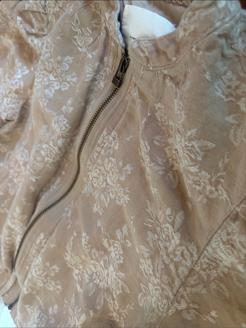 Anthropologie Cream Embroidered Floral Puff-Sleeve Feminine Bomber Jacket - Picture 5 of 5